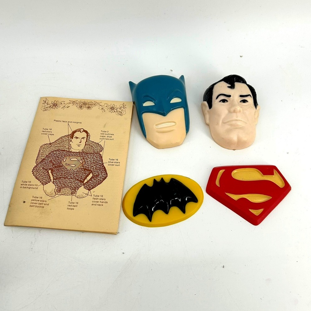 Vintage 1977 Wilton Super Hero Cake Pan Set Superman Batman 502-1212 DC Comics - Picture 6 of 6